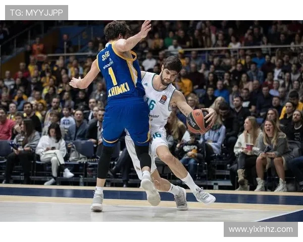 篮球赛场上的巅峰对决：从技术流到策略布局深度解析球员如何在高强度对抗中脱颖而出