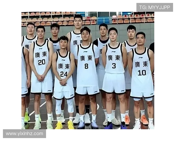 任骏飞领衔球队奋勇拼搏展现篮球风采助力球队追逐冠军梦想